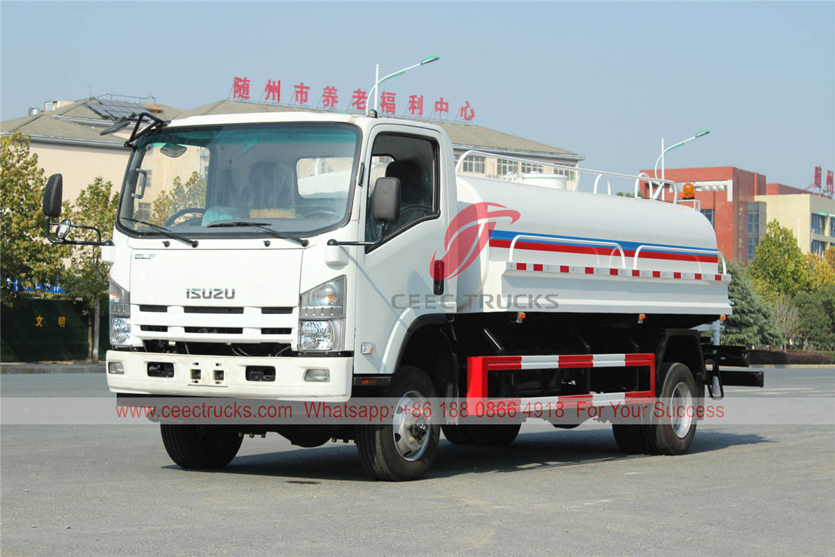 ISUZU AWD water bowser truck