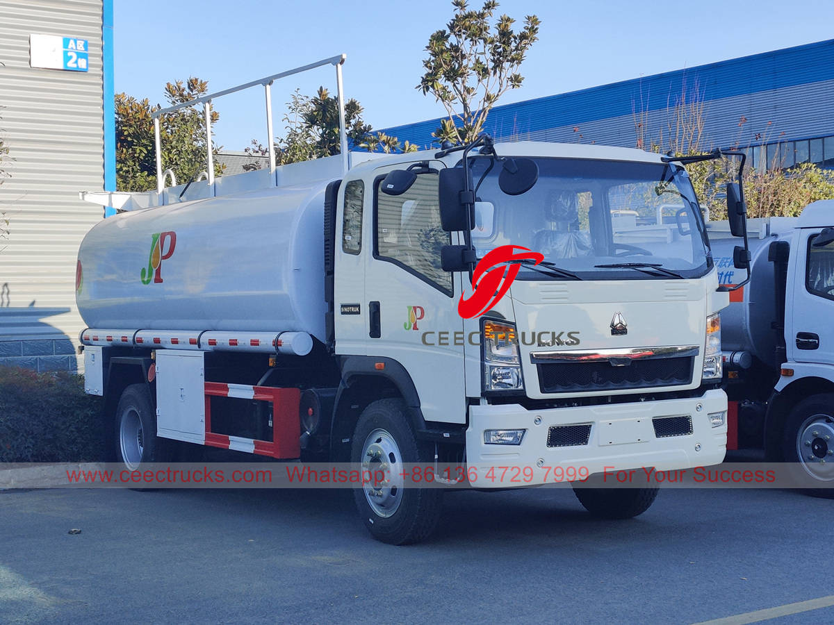 Factory price refueling truck HOWO
