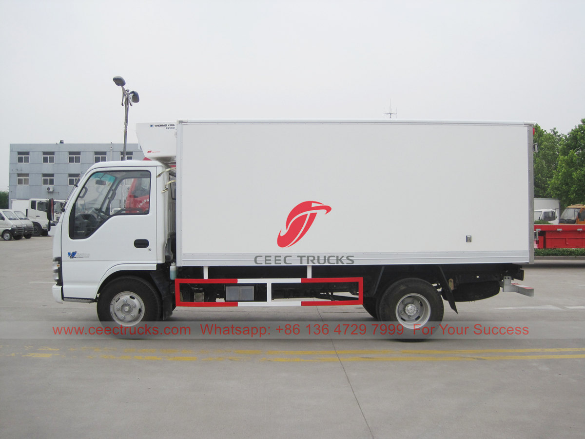 ISUZU 4×2 freezer box truck