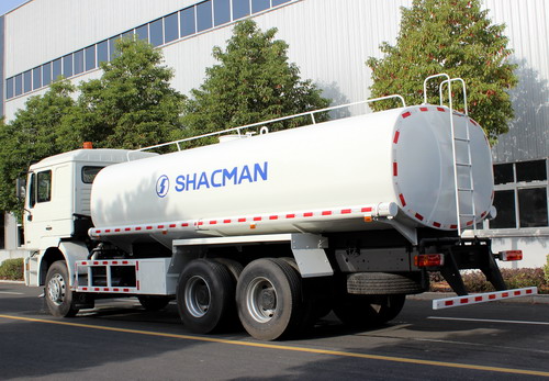 100 units Shacman water tanker export to Algeria 