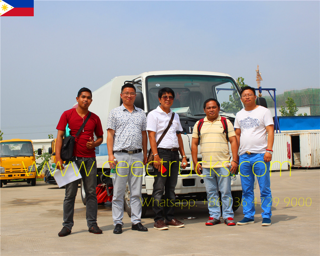 Phillippine Client Visited Us For Examing His ISUZU 4CBM Road Sweeper Truck