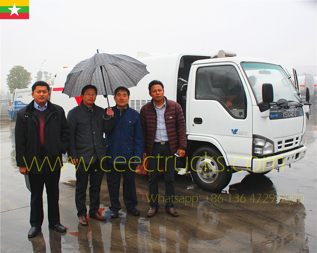 Asia Country clents visit us testing the ordered ISUZU 8CBM road sweeper