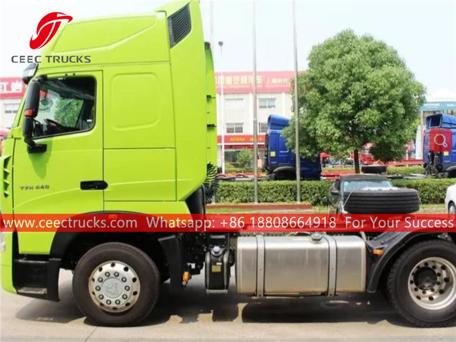 HOWO new and used tractor truck HOWO new and used tractor truck