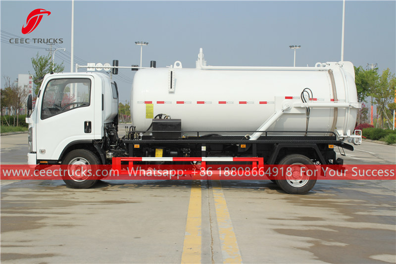 ISUZU sewer sucker truck for Djibouti