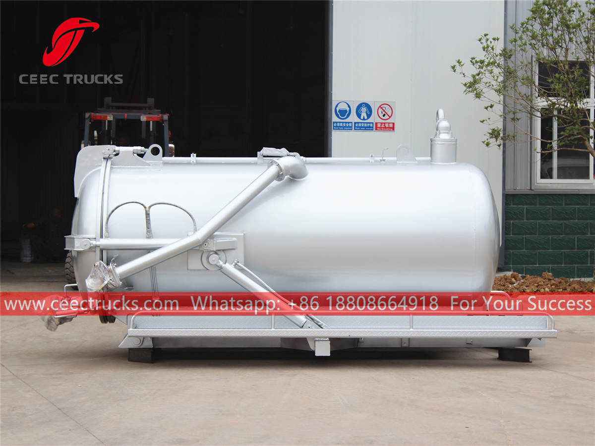 3 CBM vacuum tanker equipment