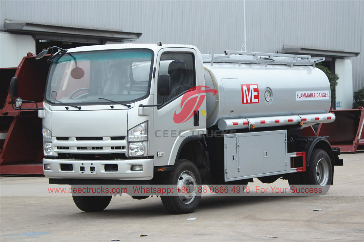 ISUZU 4×4 fuel tanker truck/fuel bowser