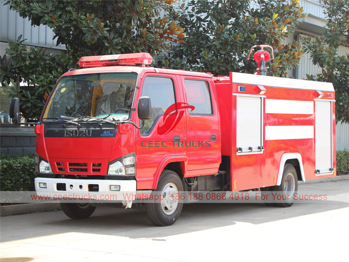ISUZU 4,000 liters water tank fire truck