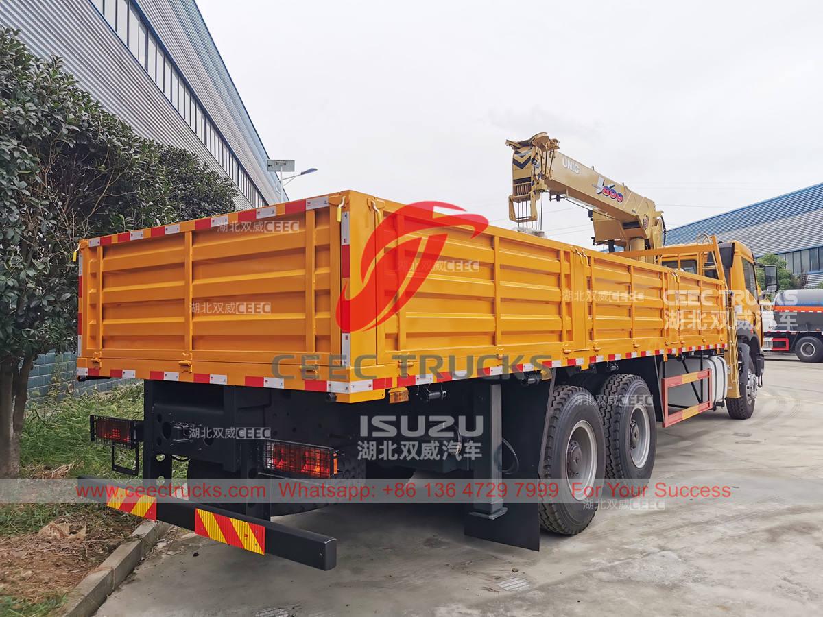Custom-made FAW crane truck with UNIC V800 crane