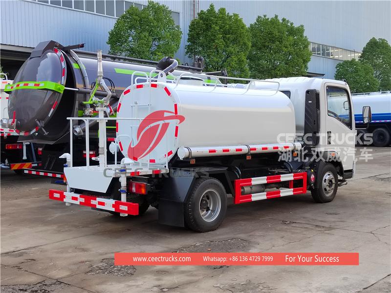 howo 4 cbm water tanker truck