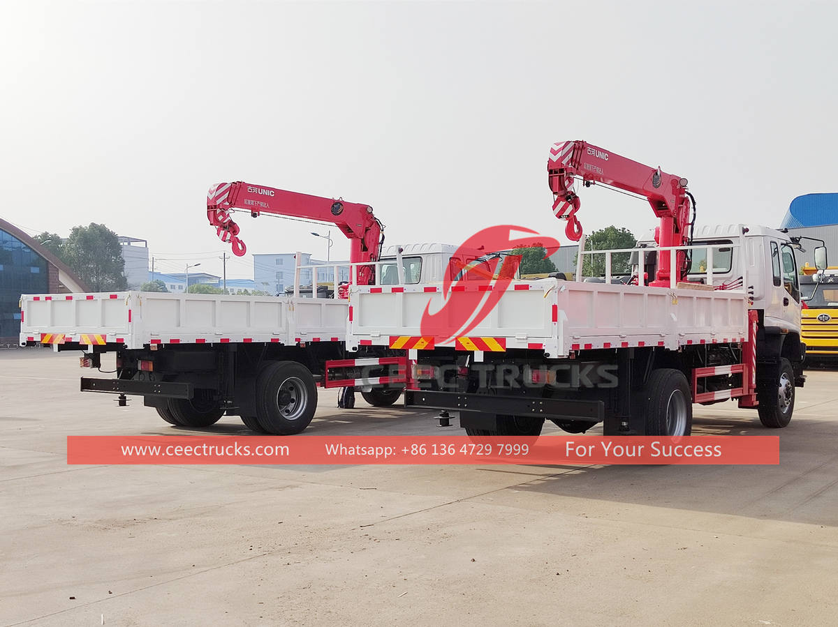 Customized ISUZU FVR off-road crane truck with UNIC boom