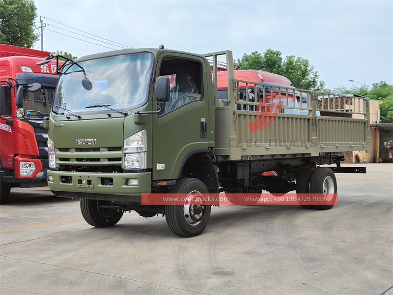 ISUZU ELF 4X4 Military cargo truck