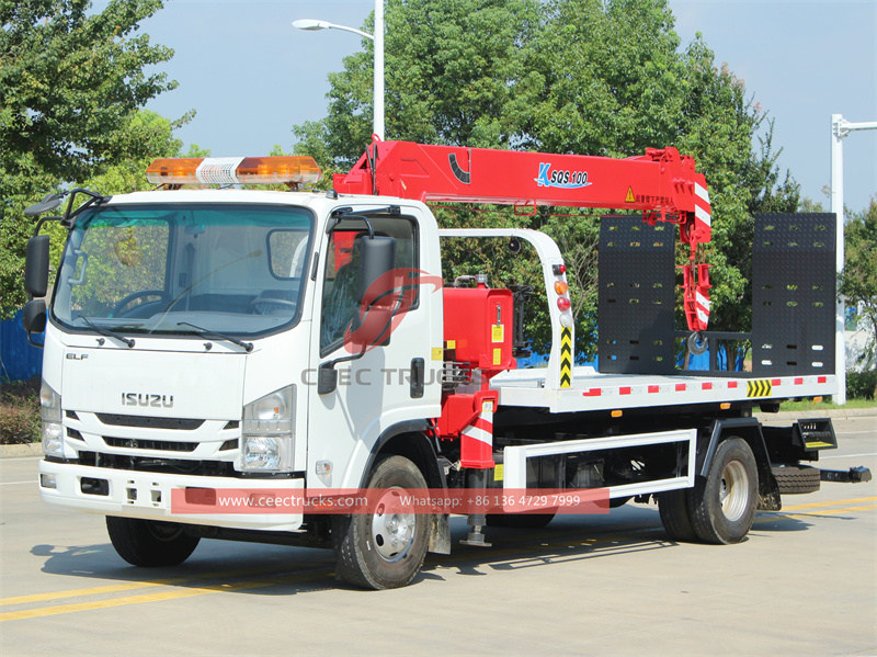ISUZU ELF breakdown wrecker truck with 4tons Crane