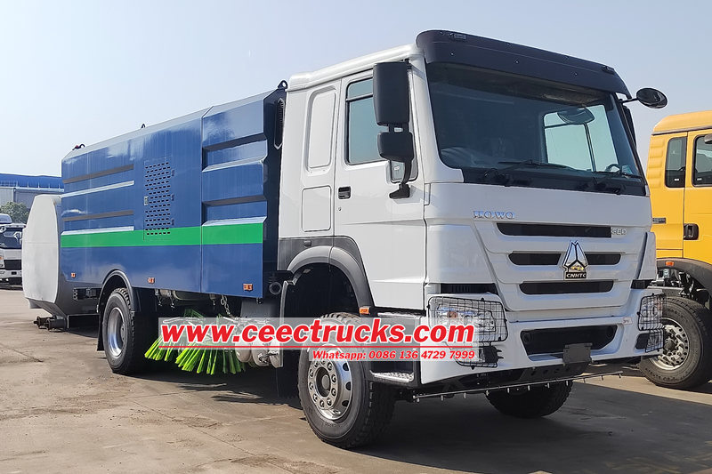 HOWO road sweeper truck