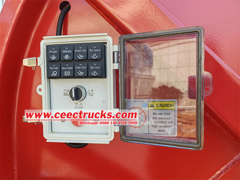 HOWO 6x4 20cbm rear loader compactor truck