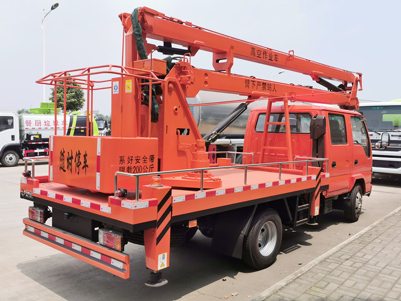 ISUZU 4x2 aerial platform man basket truck