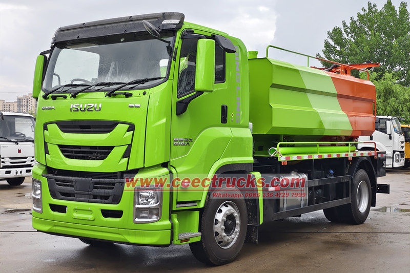 Isuzu GIGA combined sewer cleaning truck