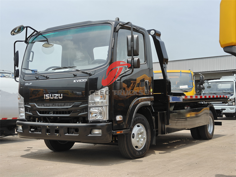Isuzu ELF 3-ton flatbed tow truck Isuzu ELF 3-ton flatbed tow truck