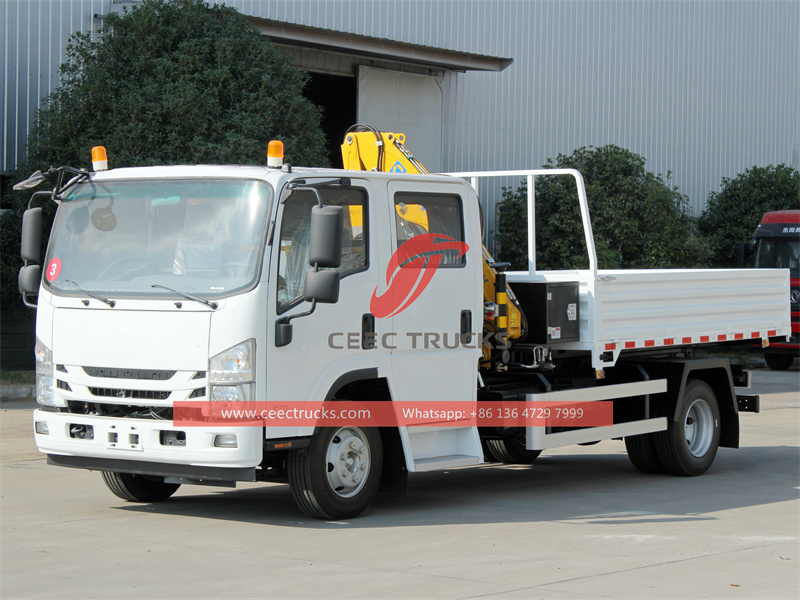 ISUZU NPR double cabin truck with folding crane&nbsp;