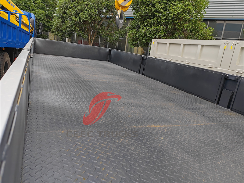 Isuzu NPR 5Tons boom crane truck