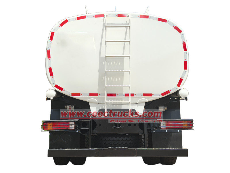 Foton Auman water hauling tanker