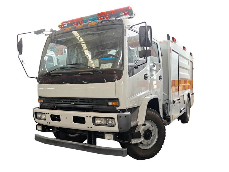Isuzu FTR double cabin fire fighting truck Isuzu FTR double cabin fire fighting truck