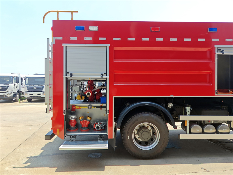 Howo 4x4 fire fighting truck