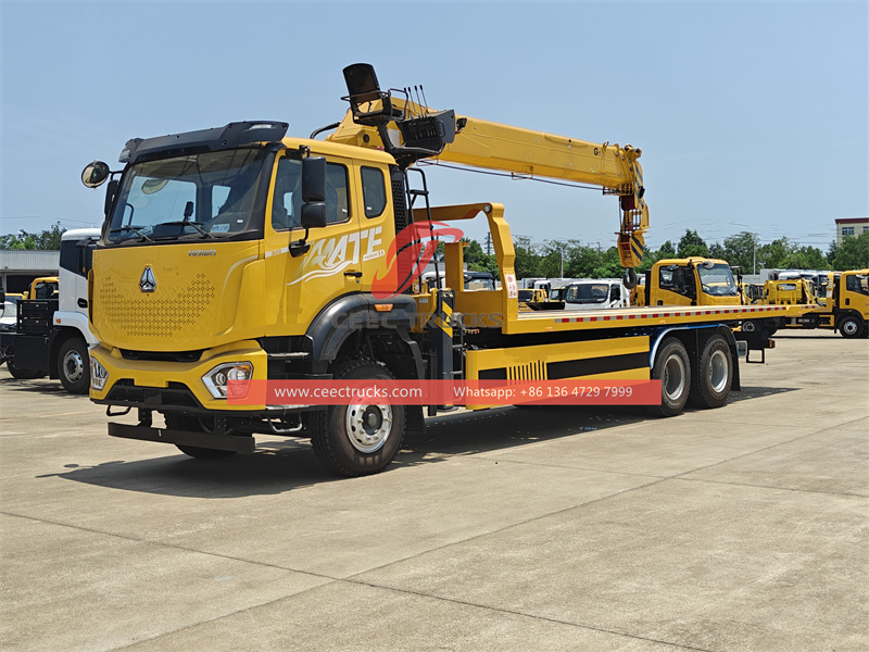 Howo wrecker tow truck with 8T telescopic crane&nbsp;