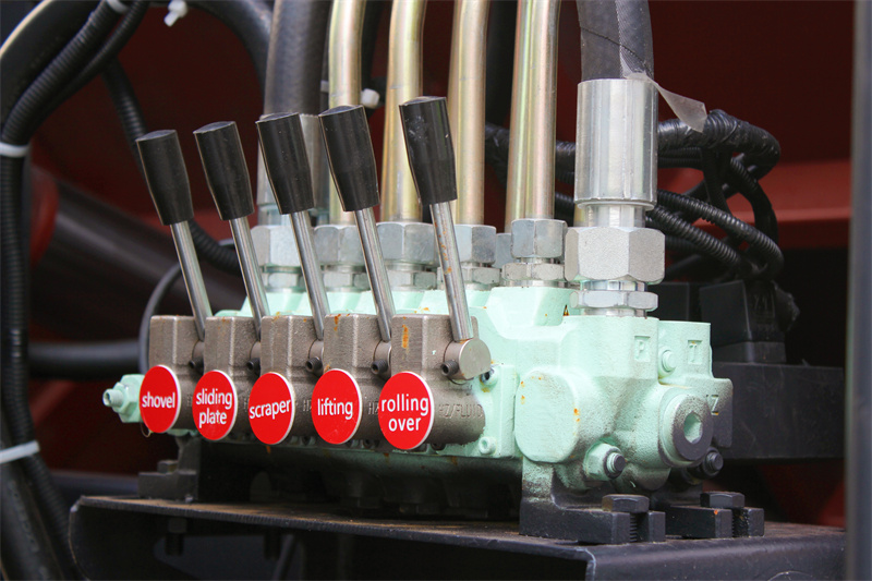 Drive side hydraulic manual joystick