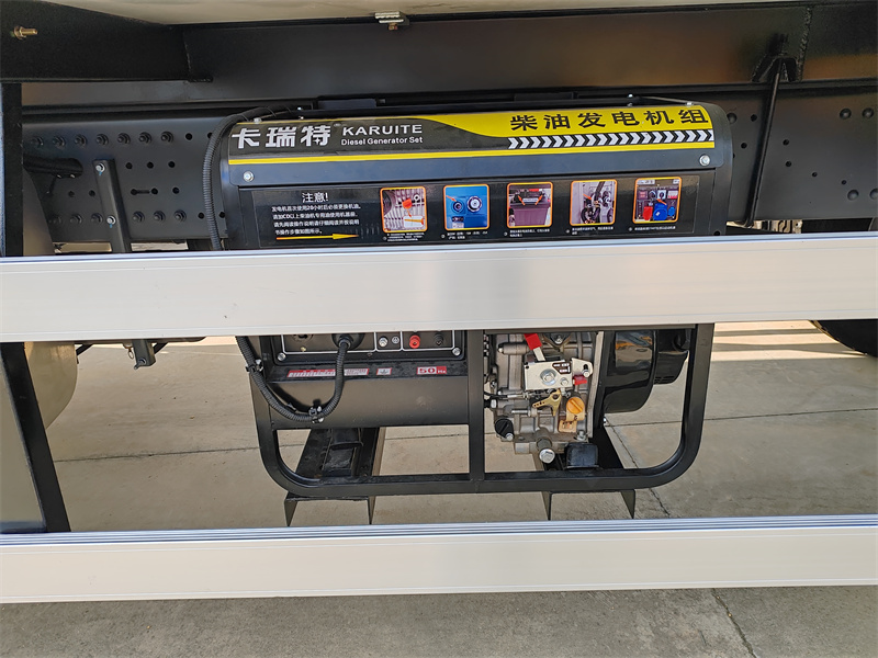 Howo 4x2 freezer truck with carrier unit.