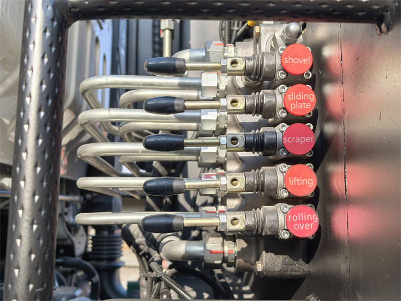 Howo garbage compactor truck