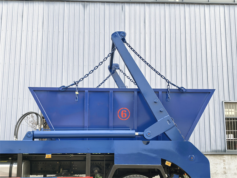 Howo skip loader truck