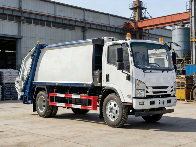 Isuzu 6cbm rear loader garbage truck Isuzu 6cbm rear loader garbage truck