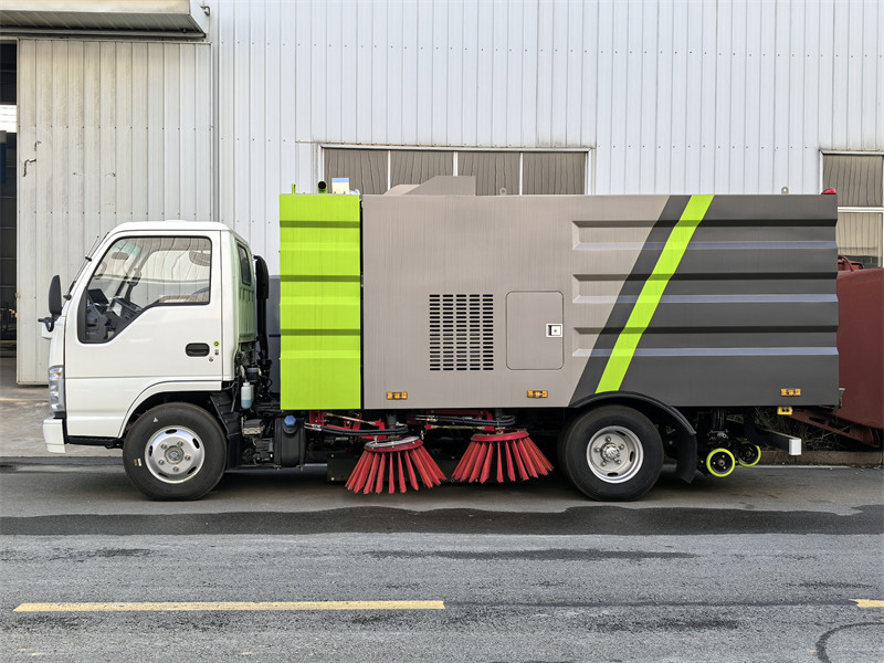 Isuzu NKR&nbsp;Street&nbsp;sweeping&nbsp;Truck