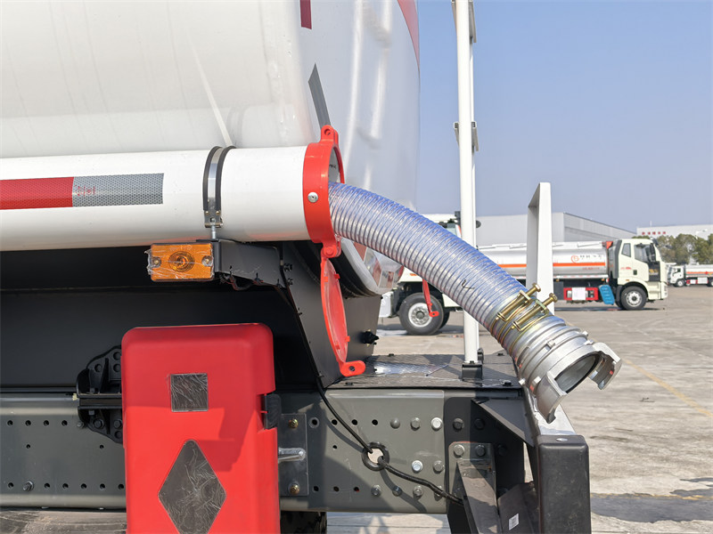 Howo fuel tank truck