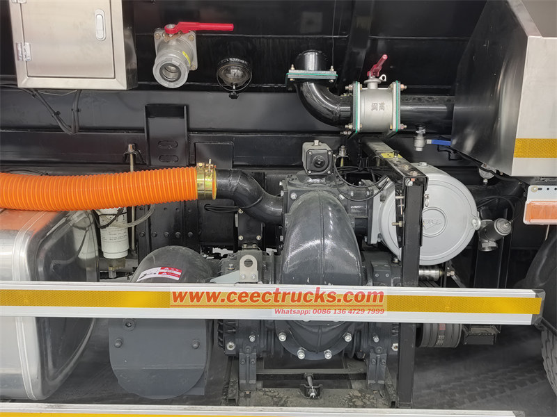 Italy JUROP PVT400 vacuum pump assembly