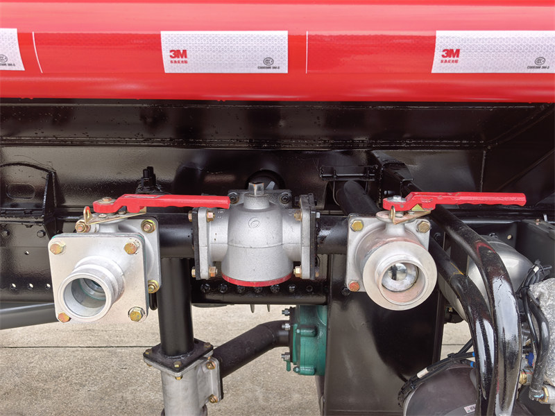 Efficiently pump in and pump out valves