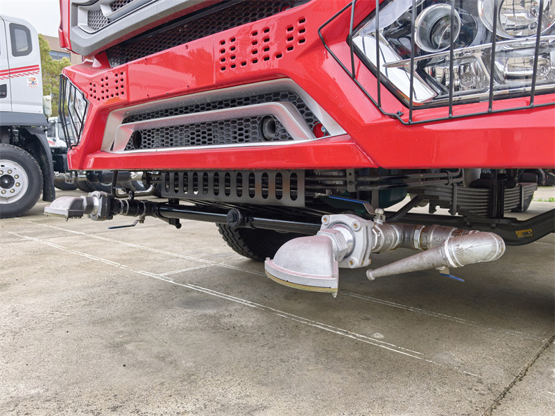 HOWO water tank truck front jetting nozzles