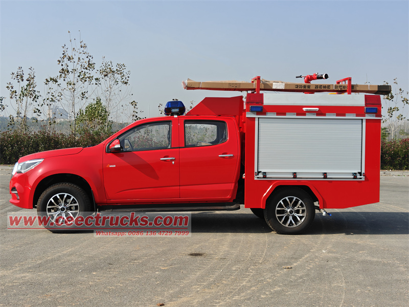 Isuzu 4x4 pickup 600L foam fire rescue truck