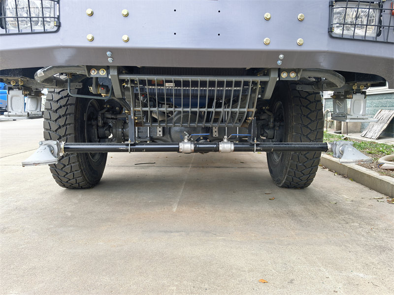 HOWO water tank truck front jetting nozzles