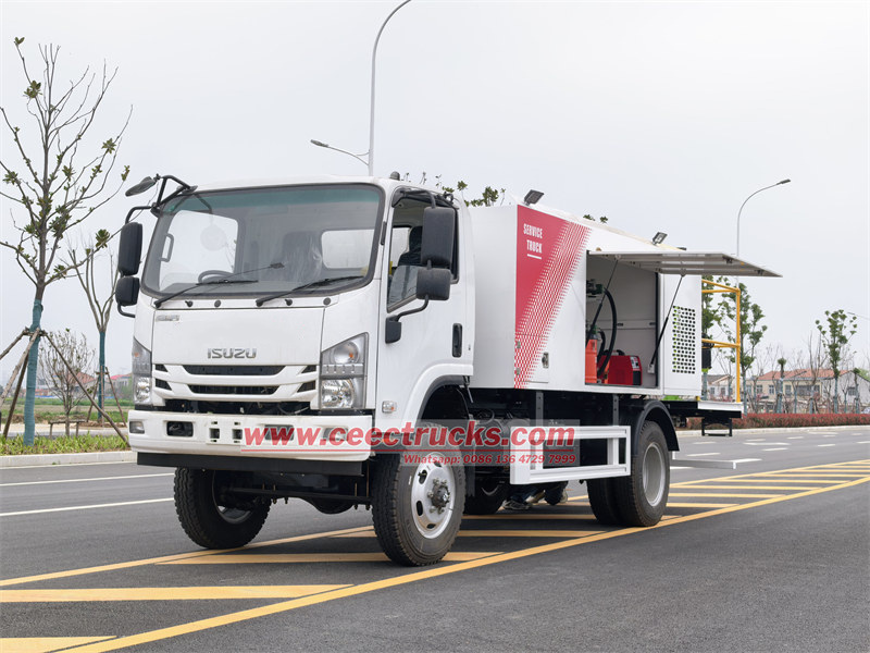 Isuzu NPR service and lube combo truck