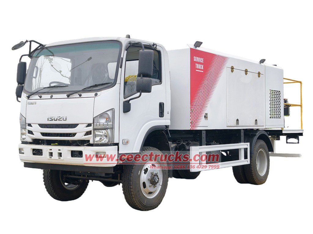 ISUZU service lube and diesel combo truck