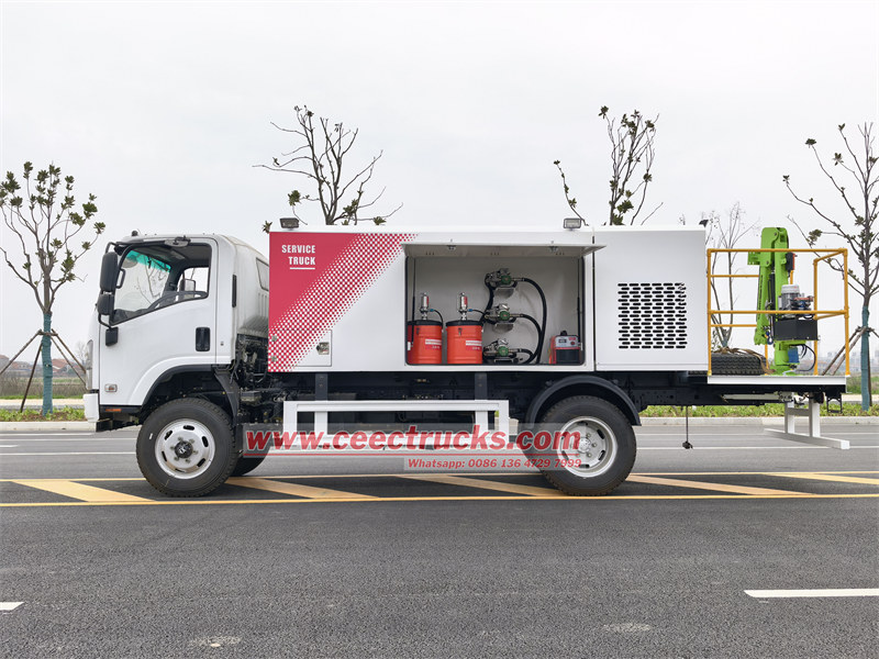 Isuzu NPR service and lube combo truck