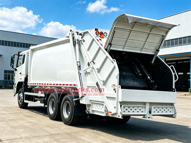 HOWO heavy garbage compactor truck