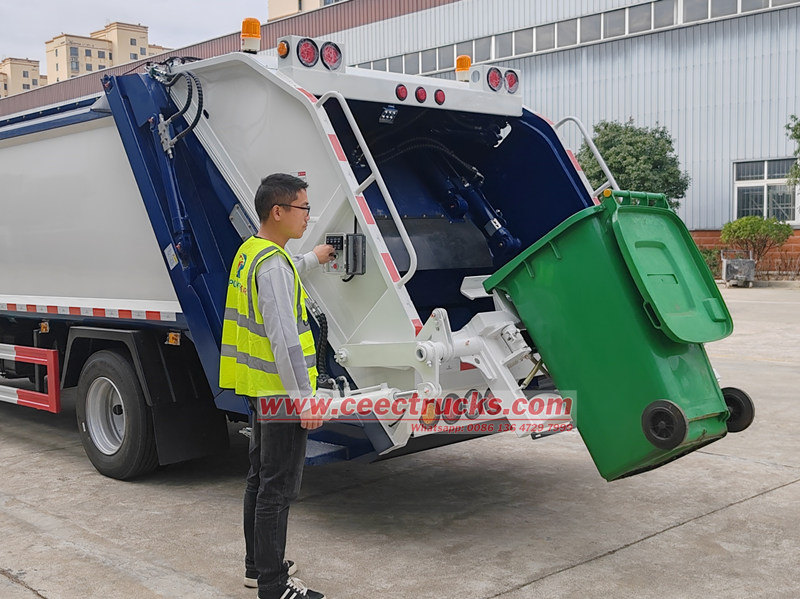 ISUZU garbage compactor truck bin lifter
