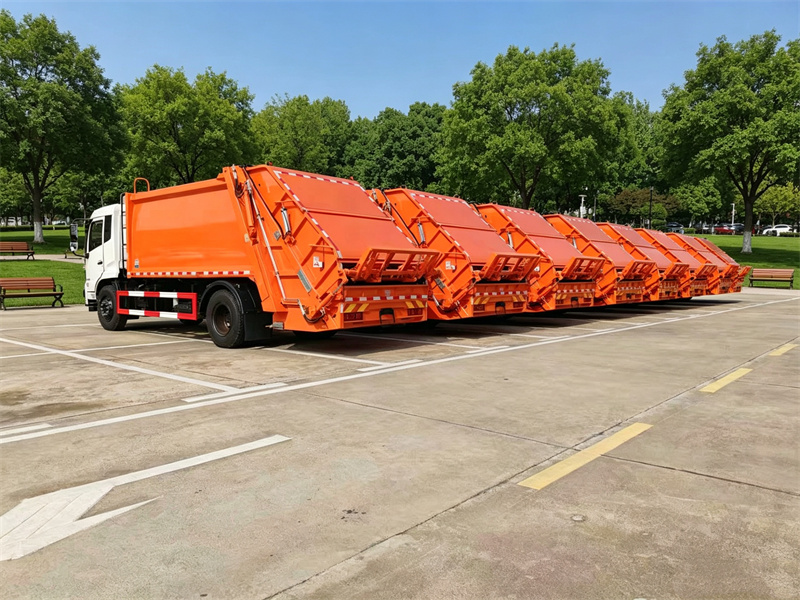 dongfeng 4x2 refuse compactor truck