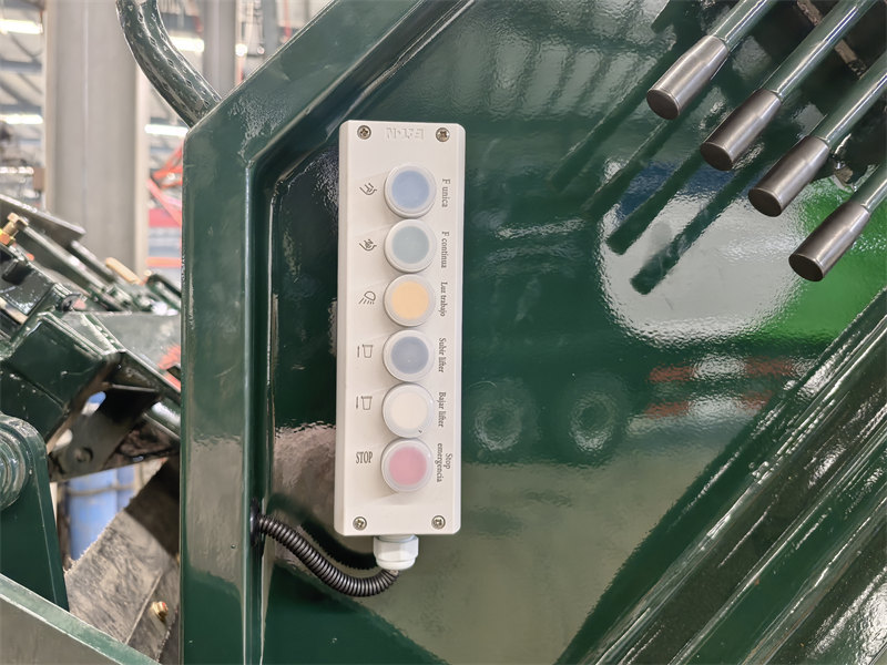 HOWO garbage compactor truck