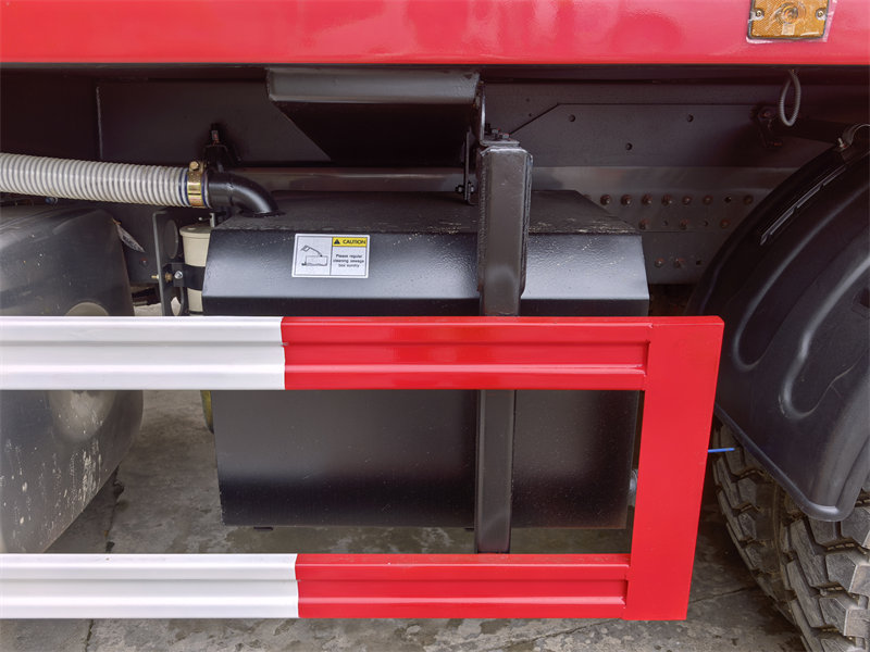 HOWO garbage compactor truck