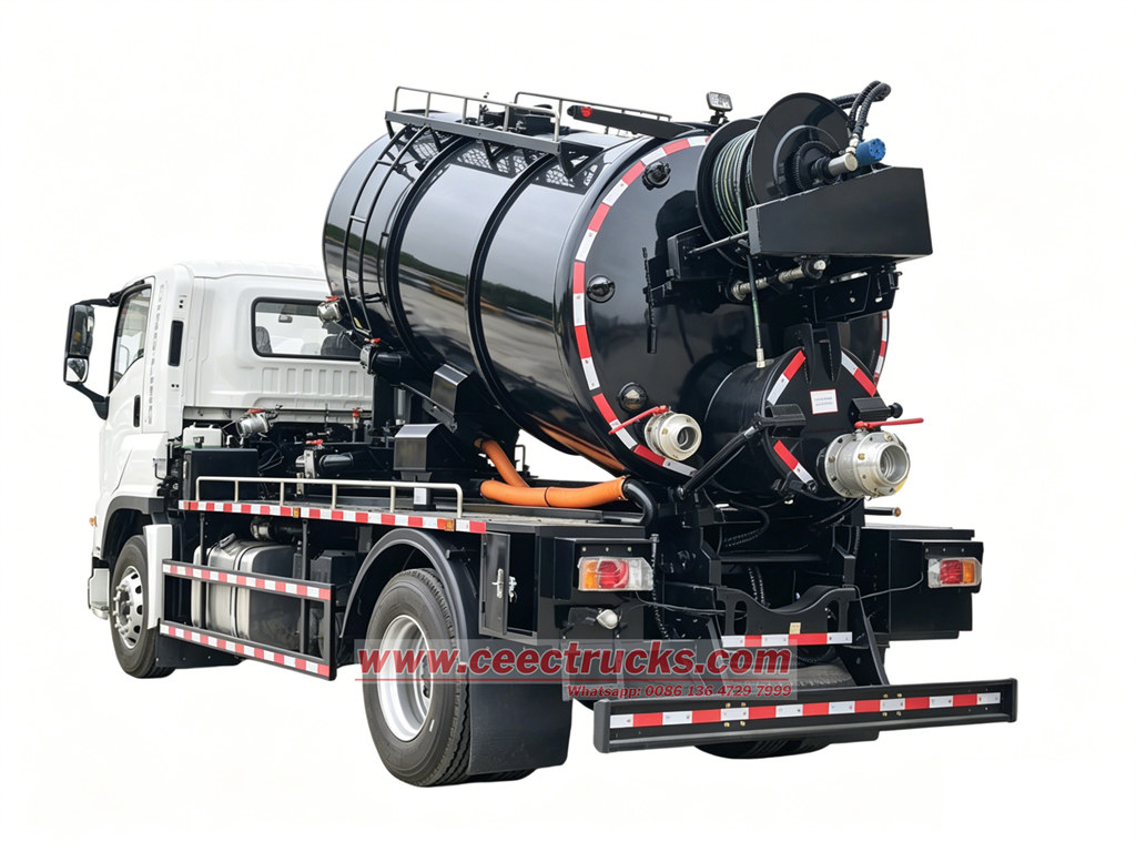ISUZU GIGA sewer suction high pressure jetting truck