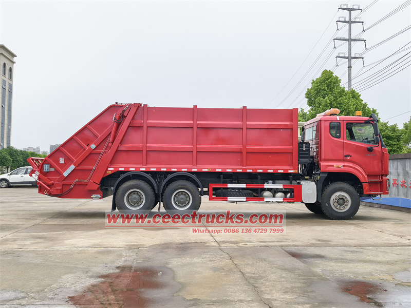 Howo trash compactor truck