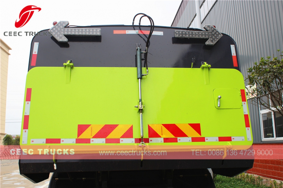 Dongfeng 12,000L road sweeper vehicle